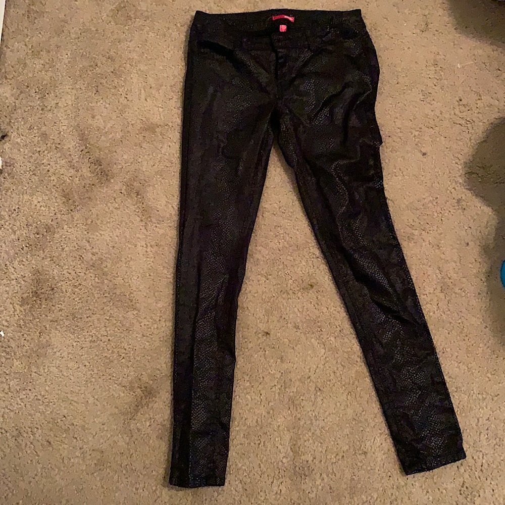 Black snake print
